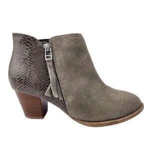 Vionic‎ NWOB Anne Bootie Size 6 Taupe Brown Leather Stacked Heel Zip Entry Boho